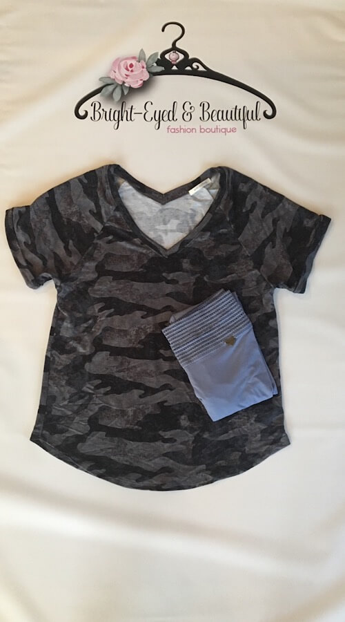 Basic booty leggings, chambray basic - paired with Camo Top